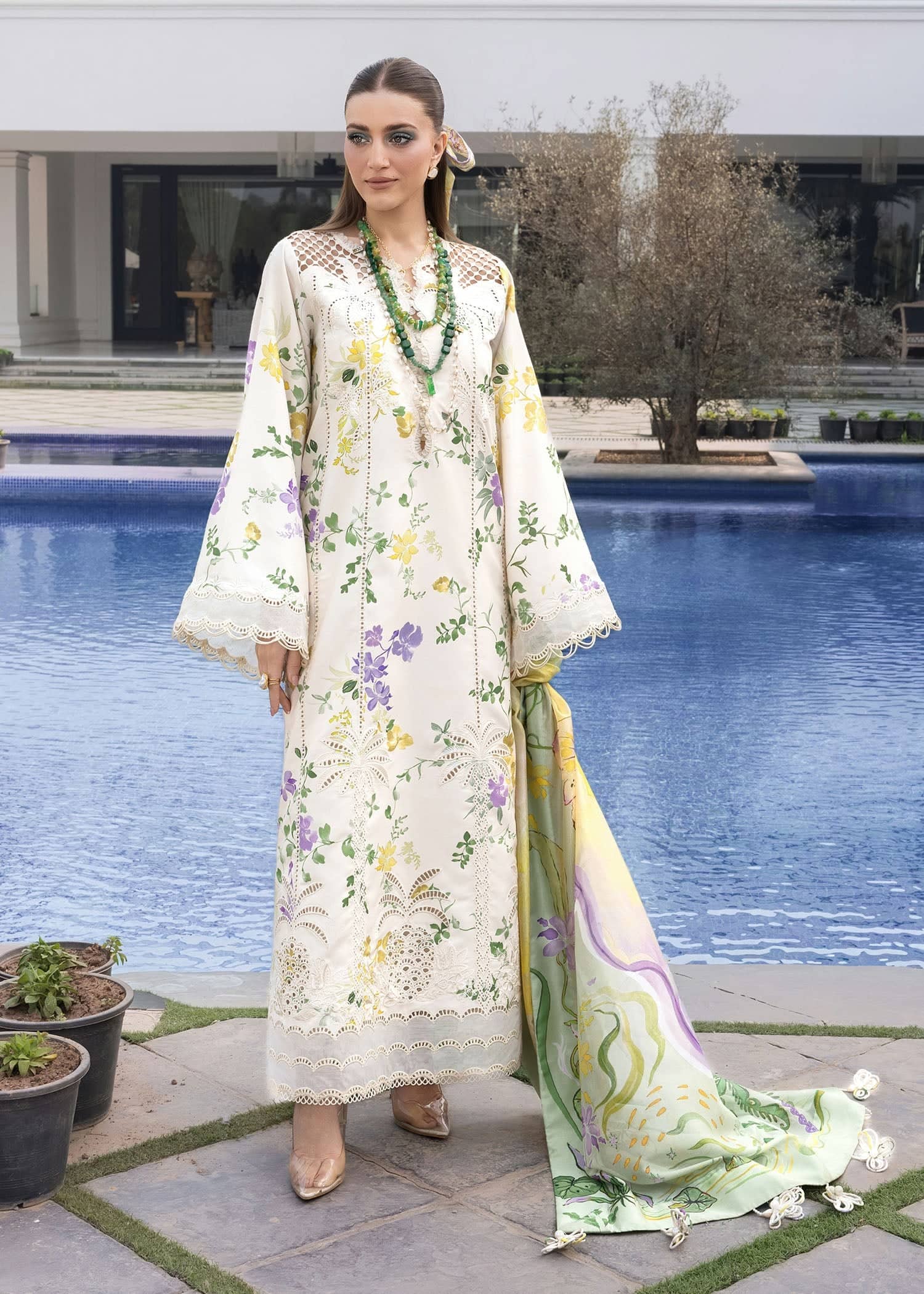 img_flow_by_crimson_awwal_boutique