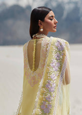img_crimson_lawn_23_awwal_boutique