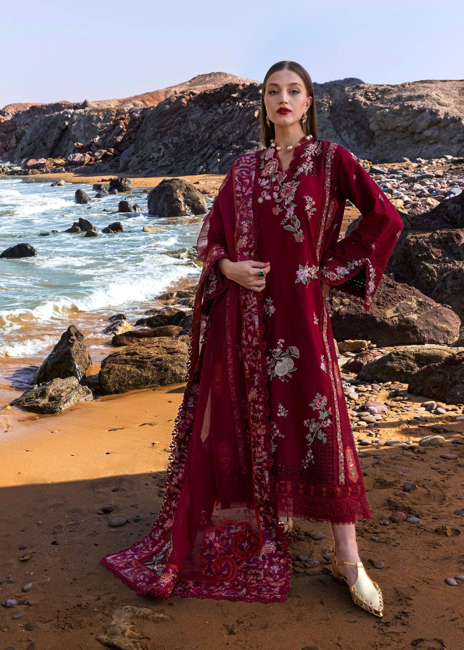 img_crimson_lawn_awwal_boutique