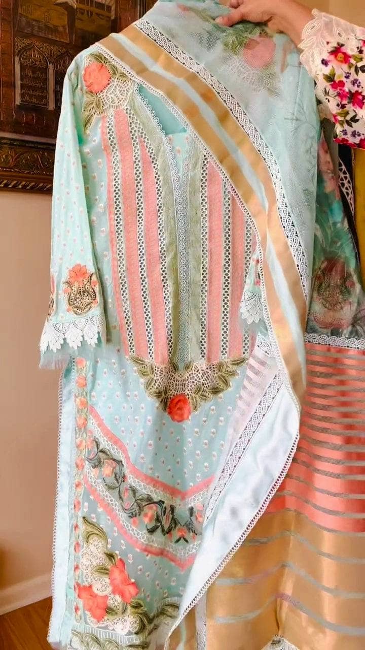 Stitched Look of Unstitched Crimson Luxury Lawn/Vol 2/Shigar - D5 B/Size- S M L XL