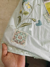 img_crimson_lawn_awwal_boutique