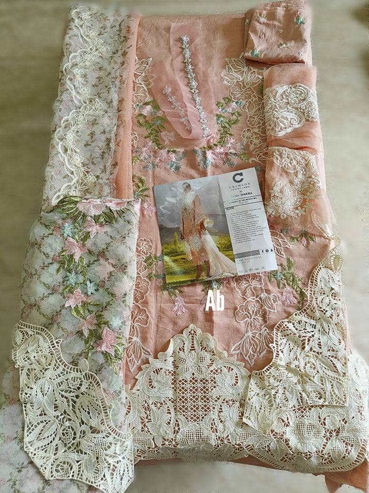 img_open_pic_crimson+lawn_23_awwal_boutique