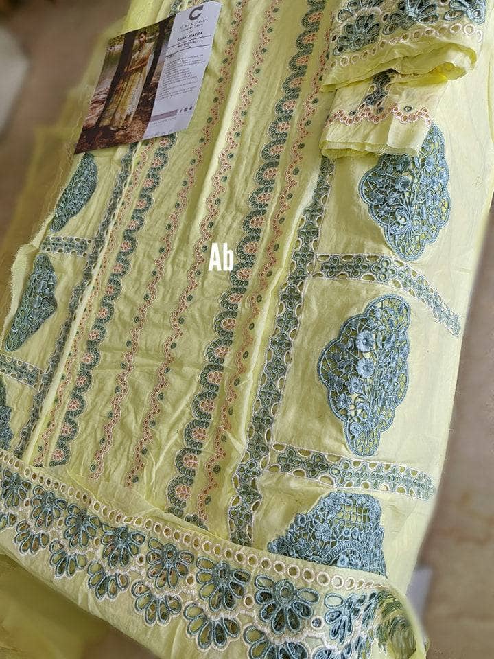 img_open_pic_crimson_lawn_awwal_boutique