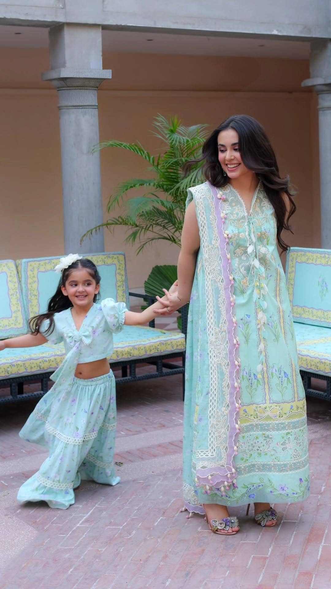 img_spotted_in_crimson_flow_awwal_boutique