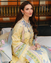img_crimson_lawn_23_awwal_boutique