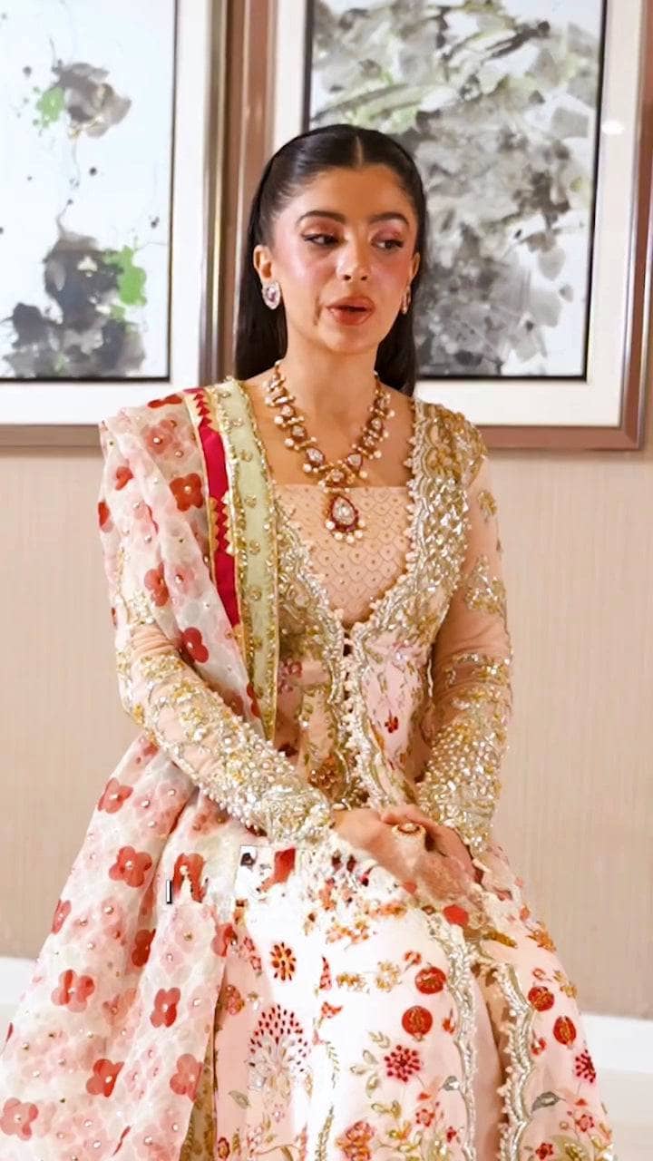 Crimson spotted Spotted in Crimson Wedding Edition/Crystal Chinoiserie/D 6/Rose Pink