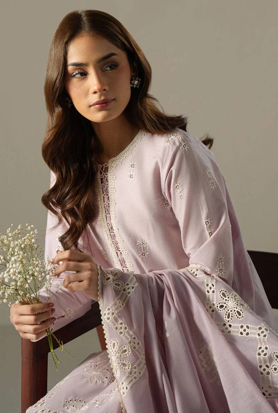 img_cross_stitch_chikankari_lawn_24_awwal_boutique