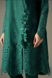 img_cross_stitch_chikankari_lawn_24_awwal_boutique