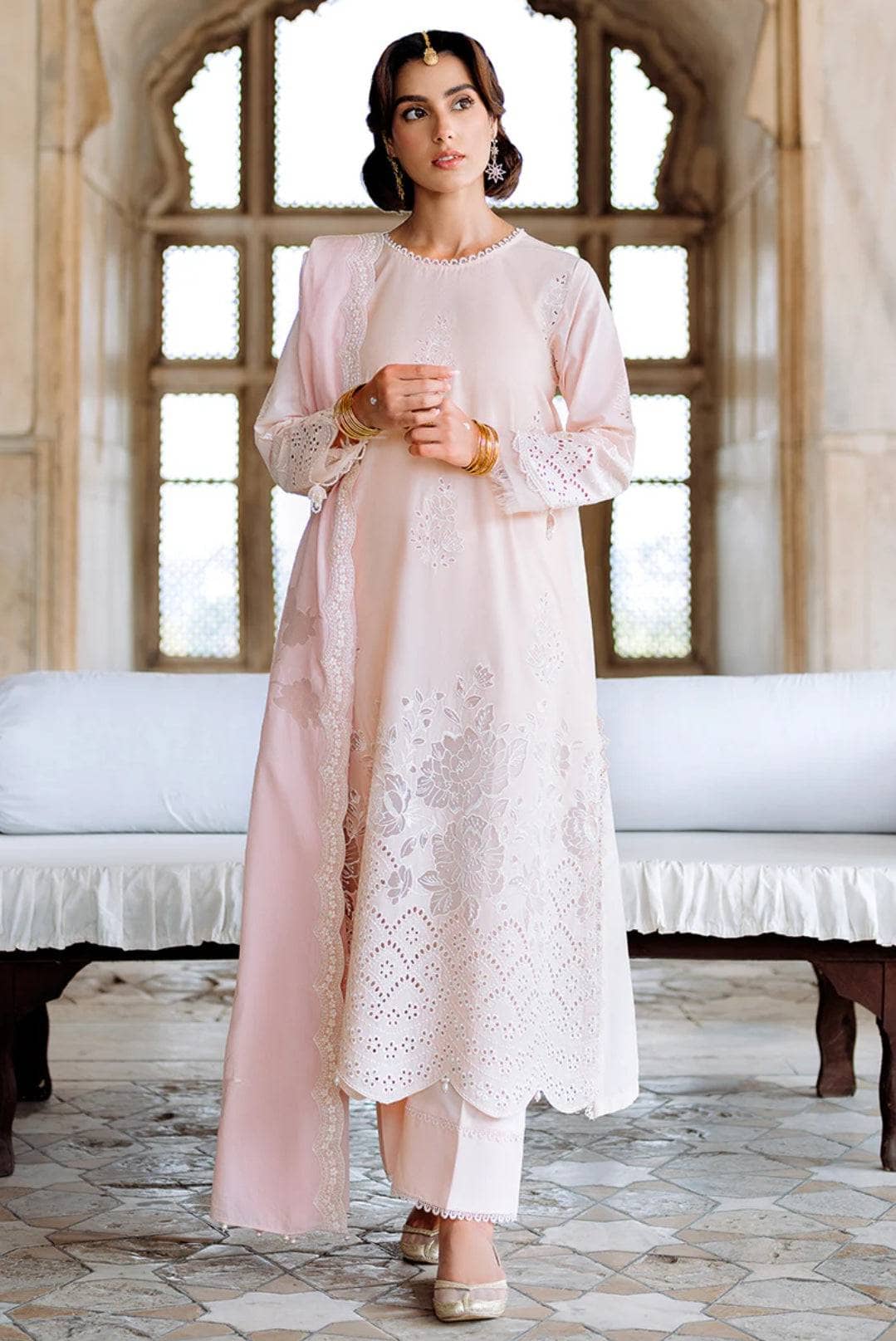 img_cross_stitch_lawn_awwal_boutique