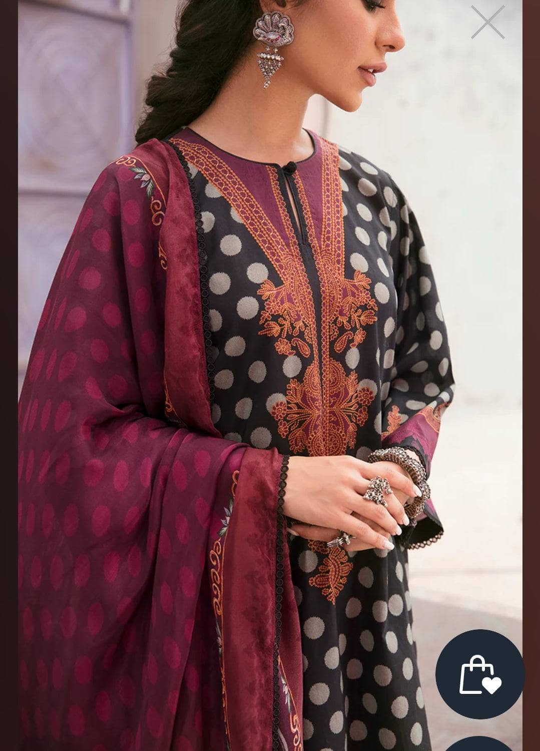 img_cross_stitch_eid_lawn_23_awwal_boutique