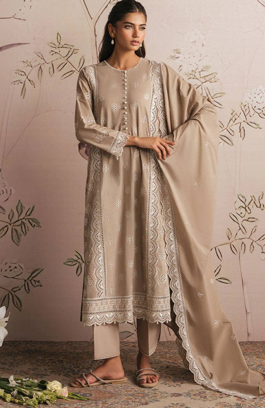 img_cross_stitch_chikankari_awwal_boutique