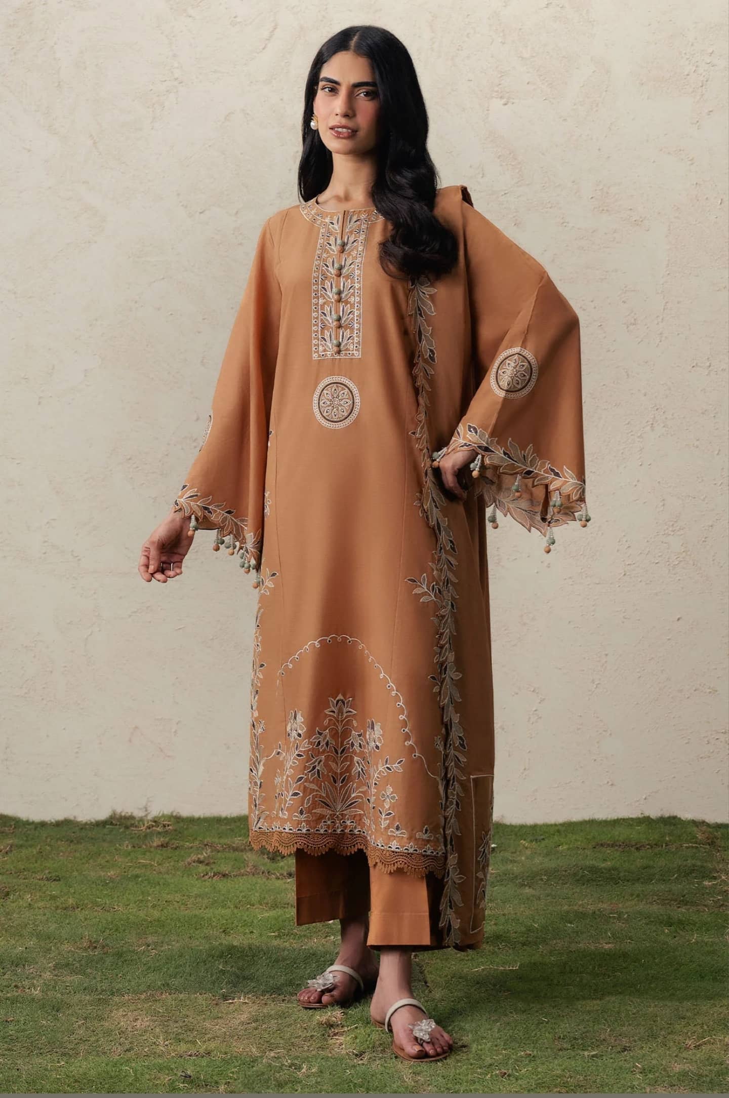 Img_cross_stitch_lawn_awwal_boutique