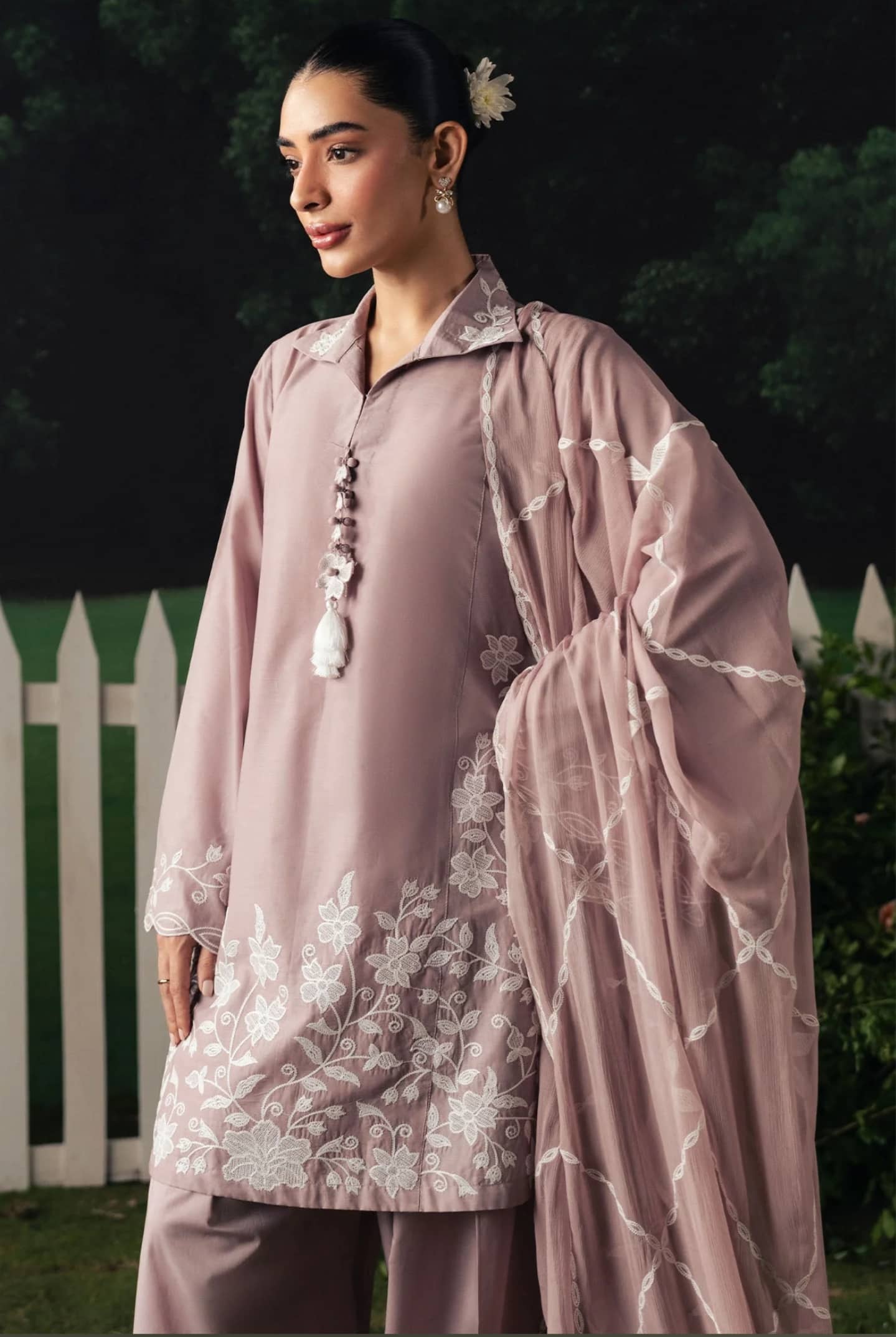img_cross_stitch_monsoon_edit_awwal_boutique