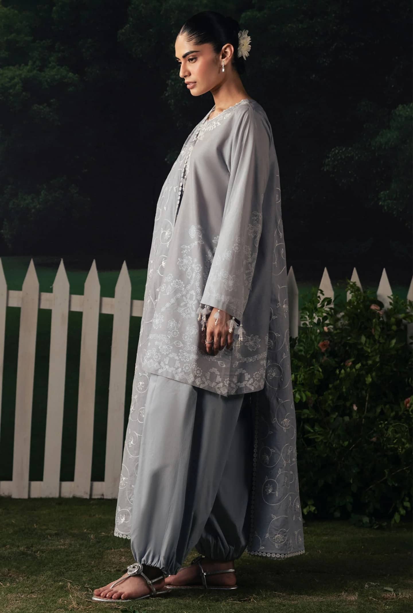 Cross Stitch Monsoon Edit 26/Selene Glow/Embroideried Dupatta