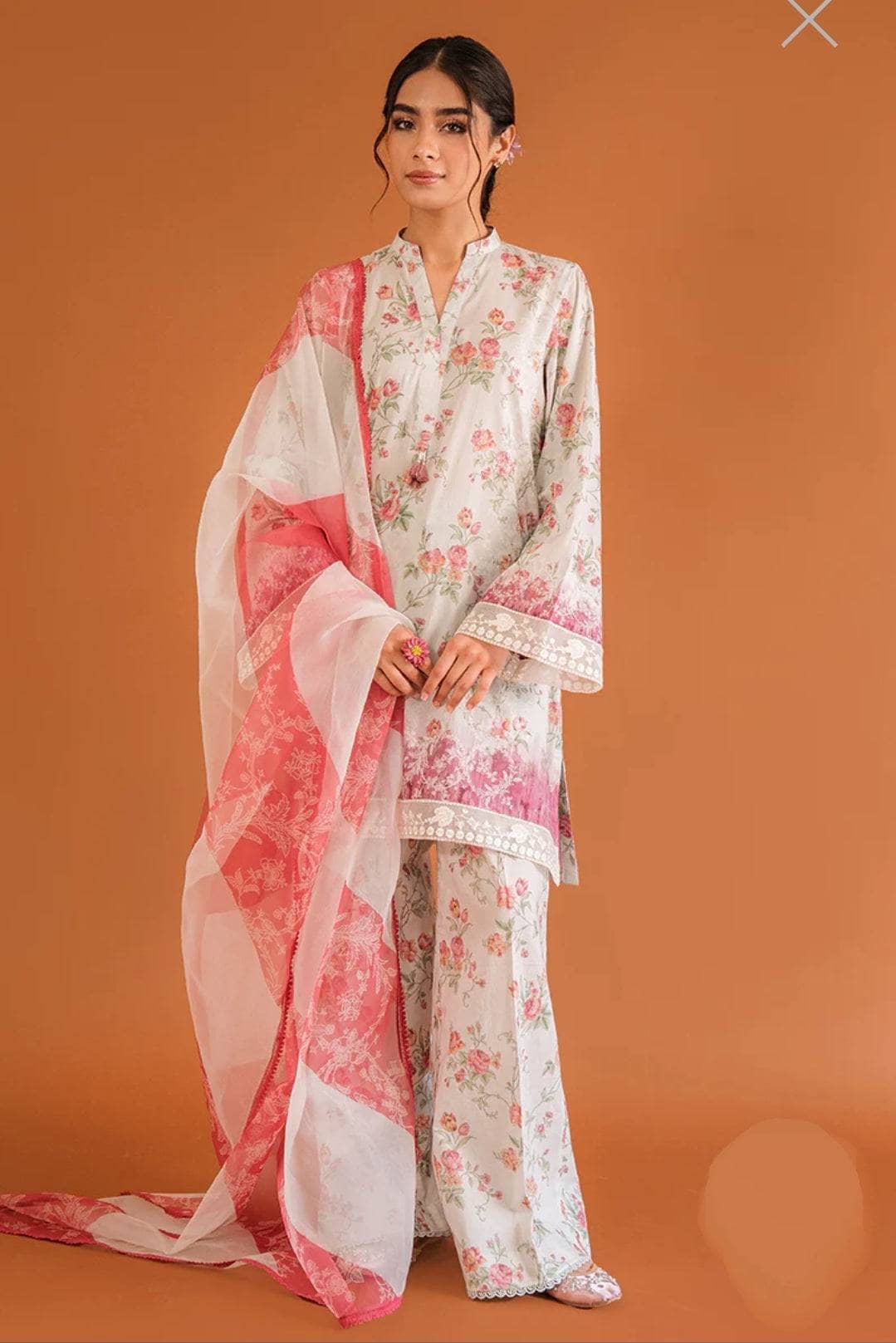 img_cross_stitch_lawn_23_awwal_boutique