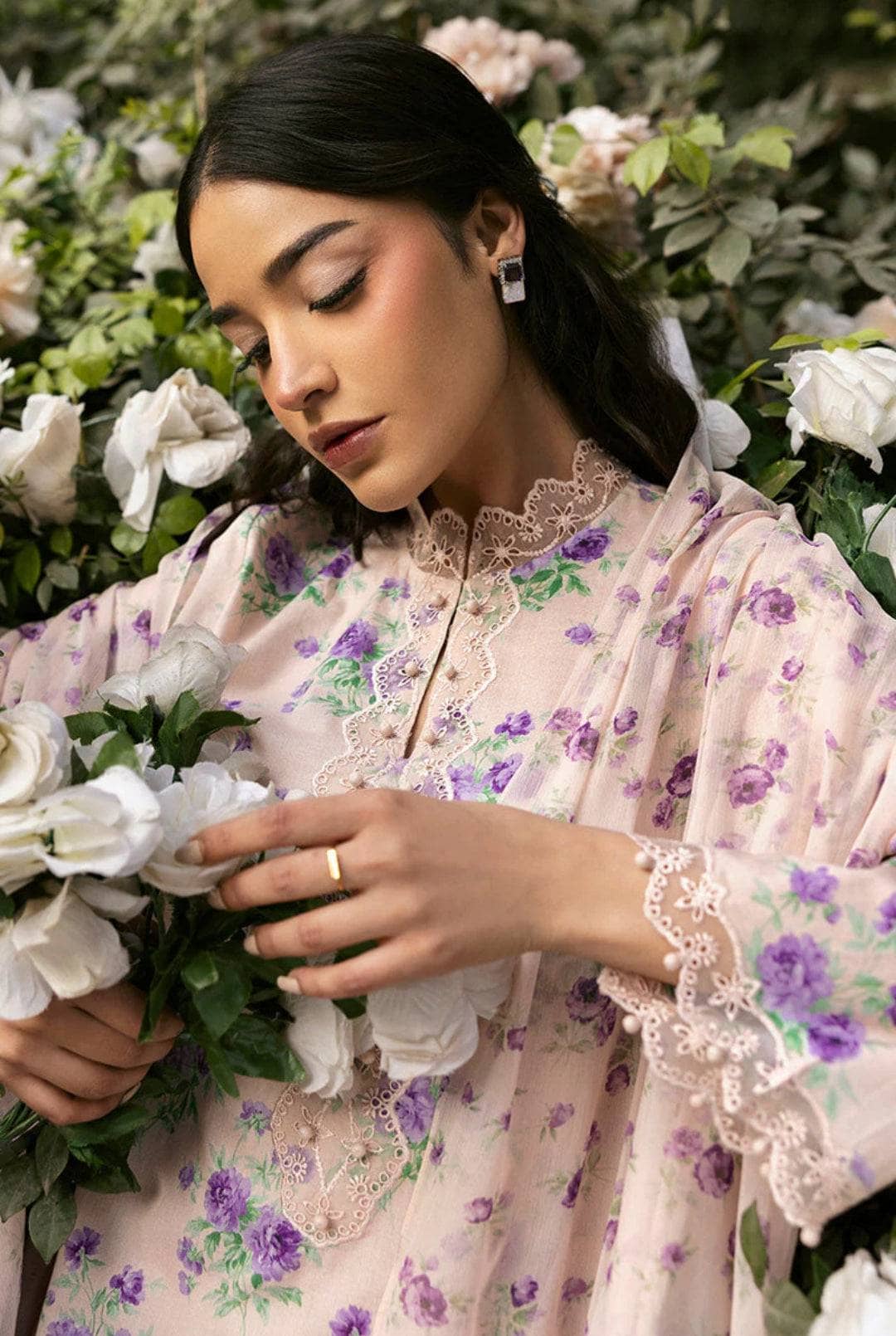 img_cross_stitch_premium_lawn_awwal_boutique