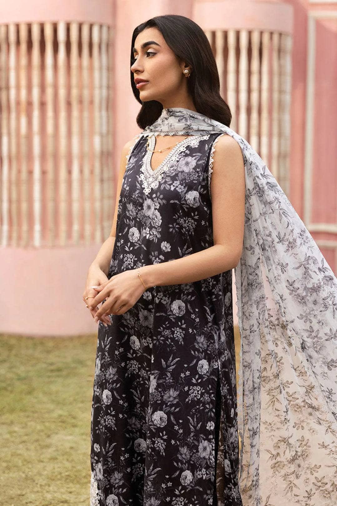 img_cross_stitch_premium_lawn_awwal_boutique