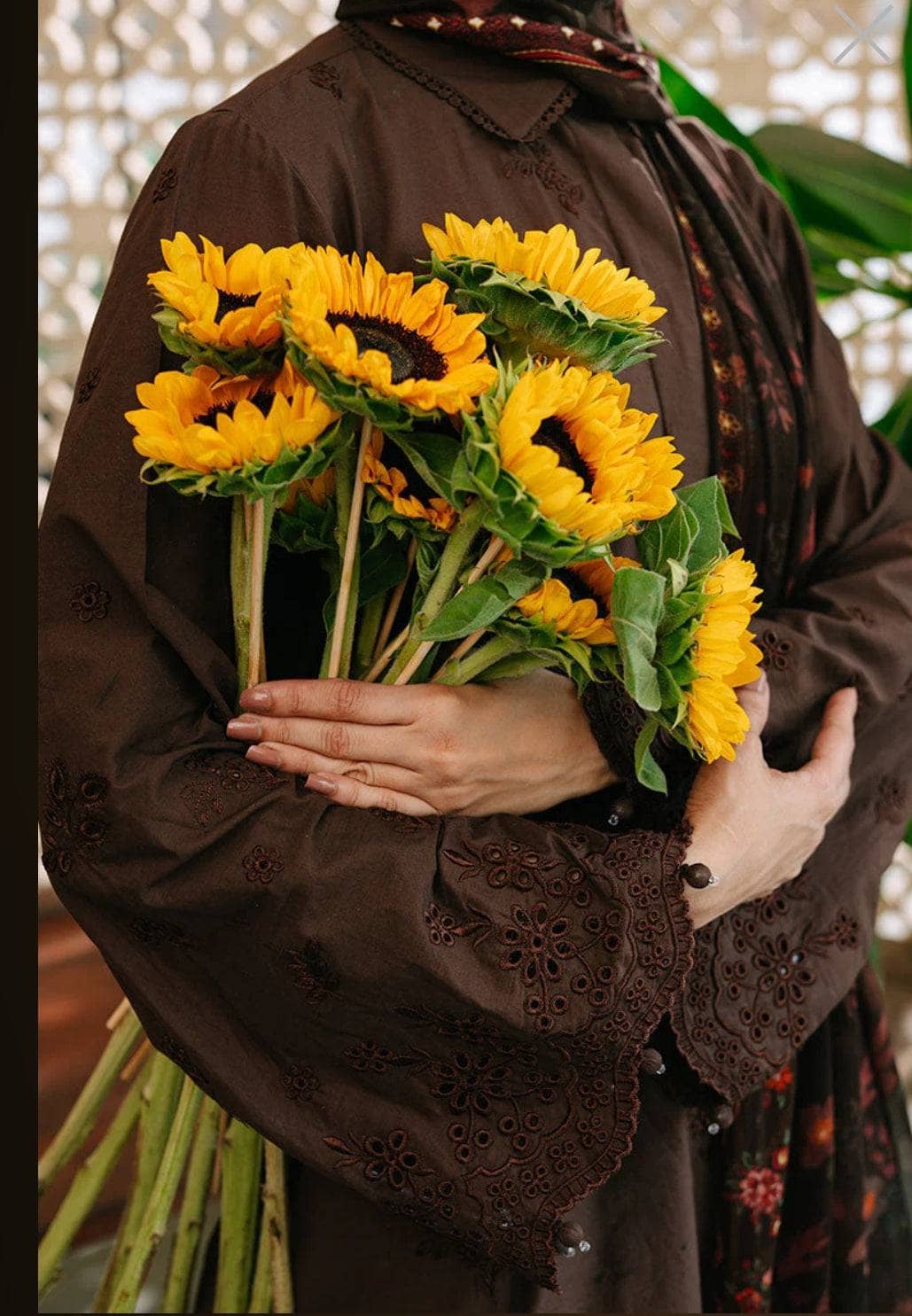 img_cross_stitch_lawn_awwal_boutique