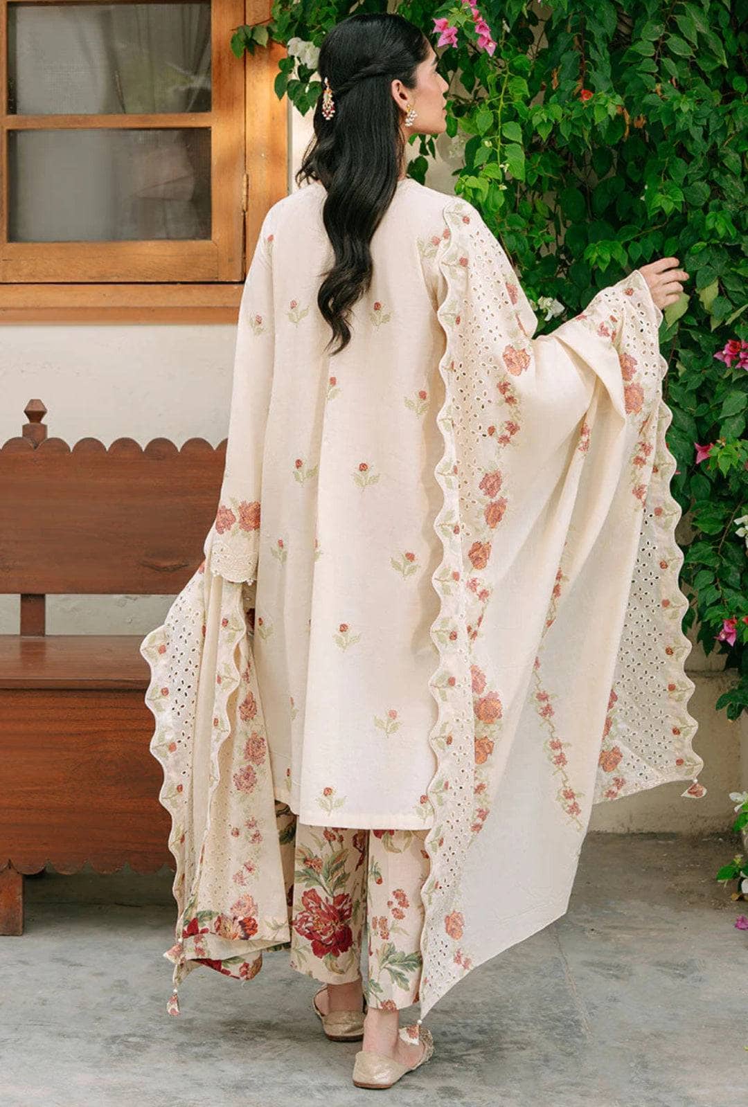 img_cross_stitch_lawn_awwal_boutique