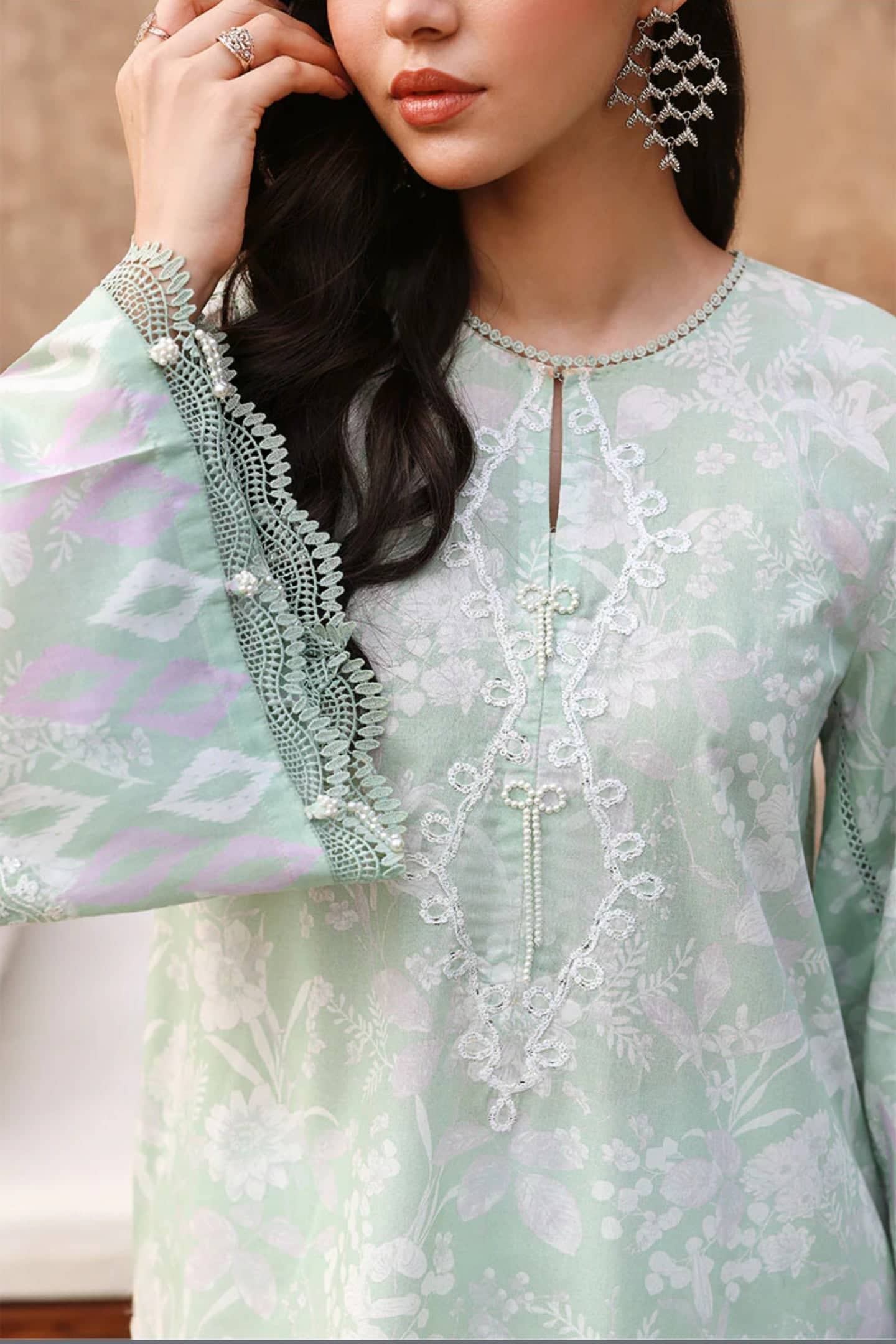 img_cross_stitch_eid_lawn_24_awwal_boutique