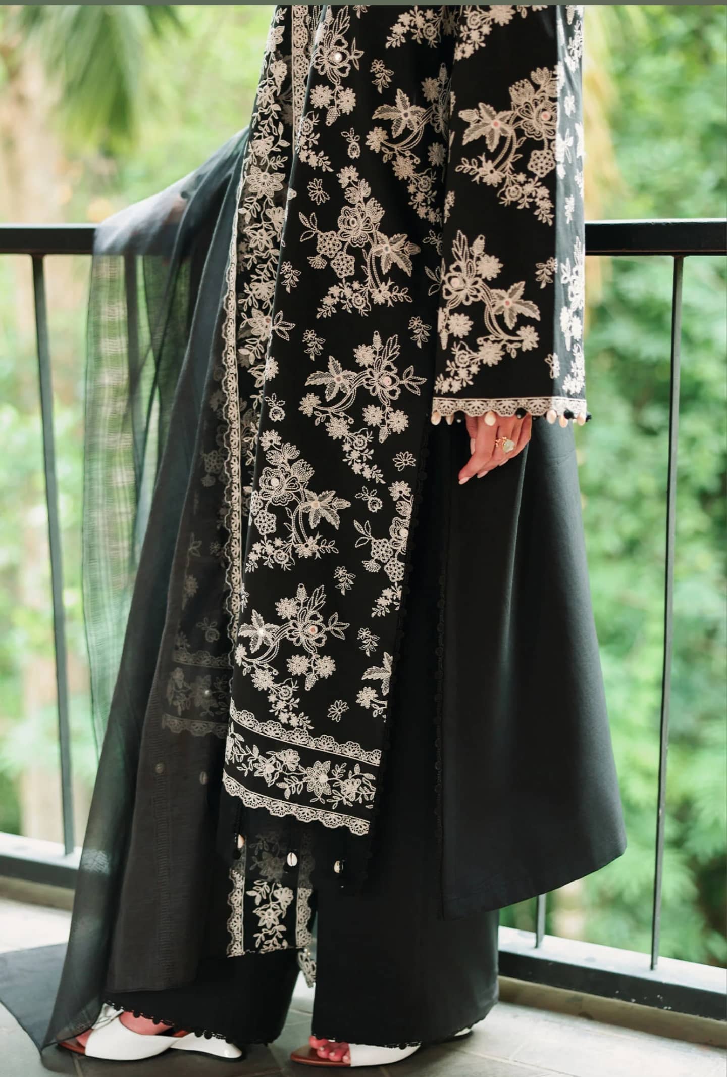 img_cross_stitch_lawn_awwal_boutique