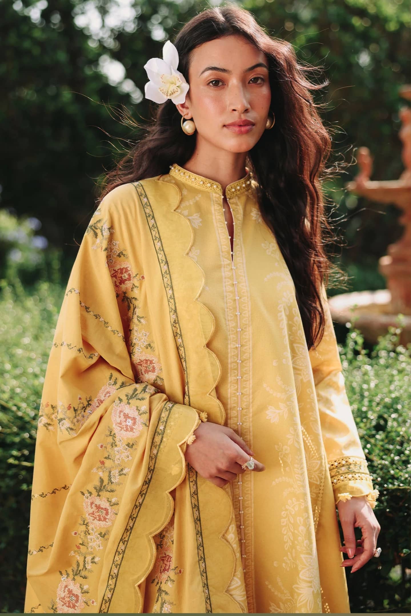 Cross Stitch Premium Lawn 26/Petal Drapes/Mustard