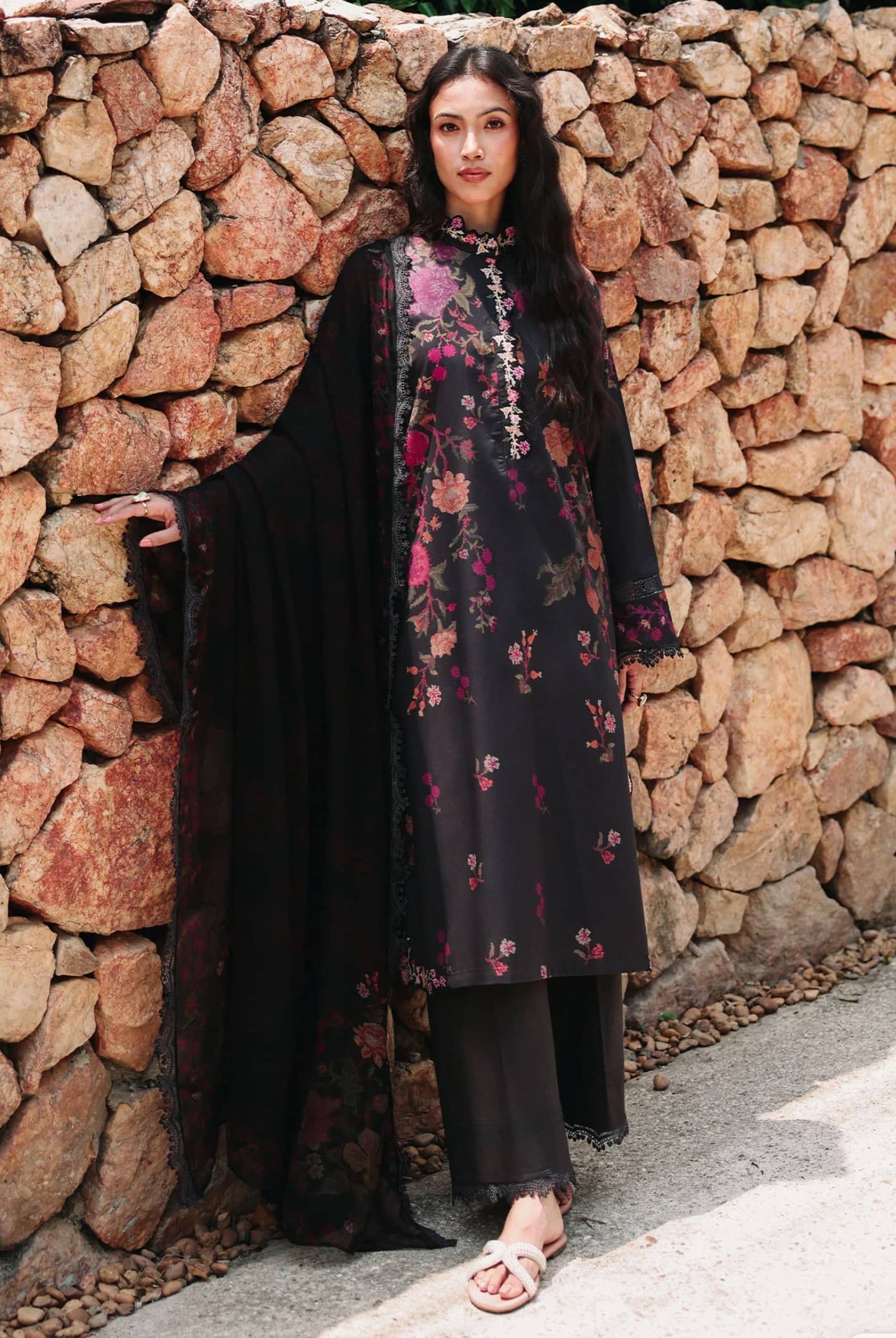 img_cross_stitch_lawn_awwal_boutique