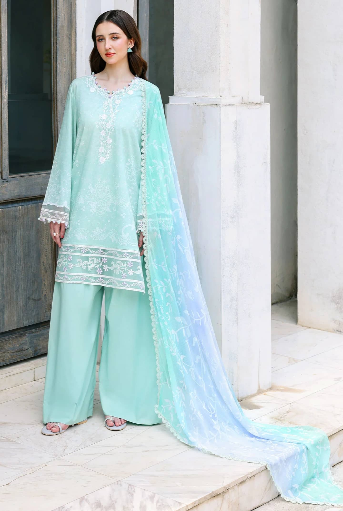 img_cross_stitch_lawn_awwal_boutique