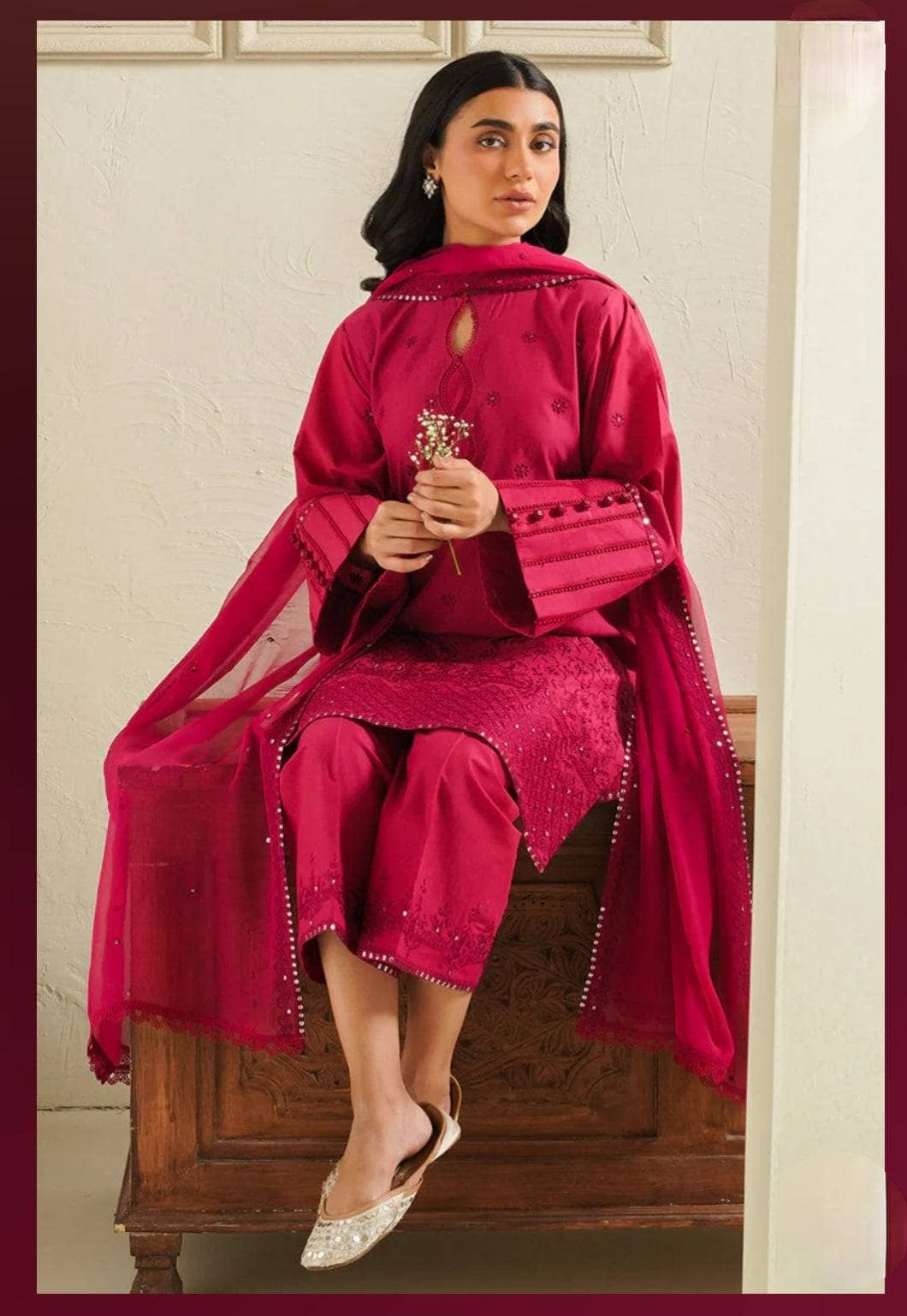 img_cross_stitch_mahiri_awwal_boutique