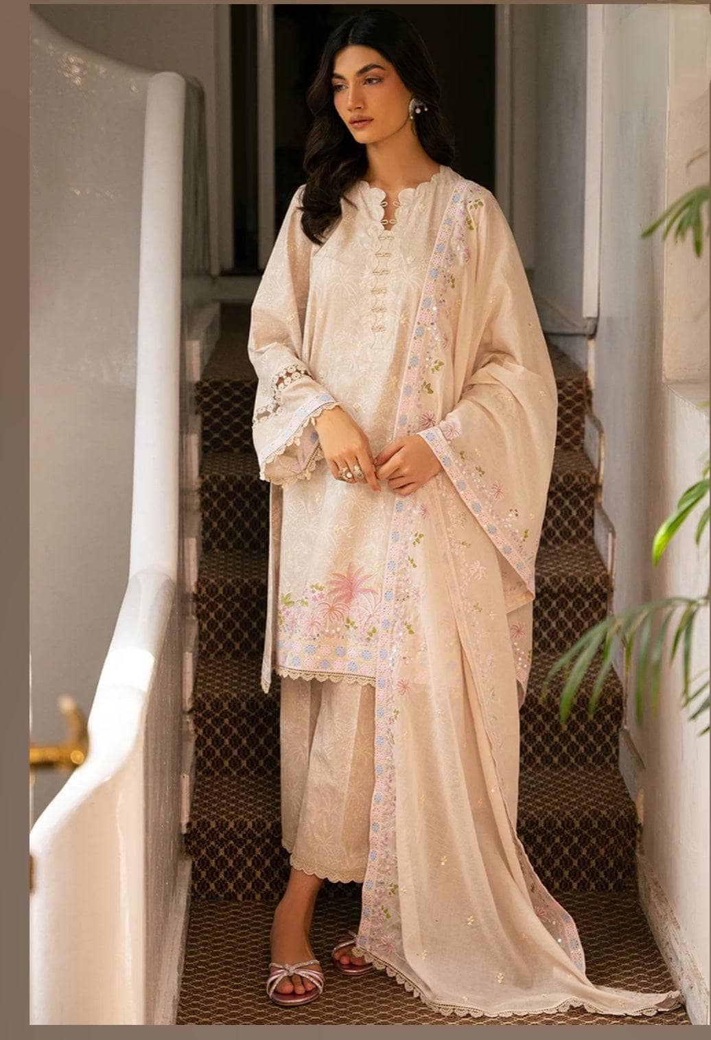 img_cross_stitch_mahiri_lawn_awwal_boutique