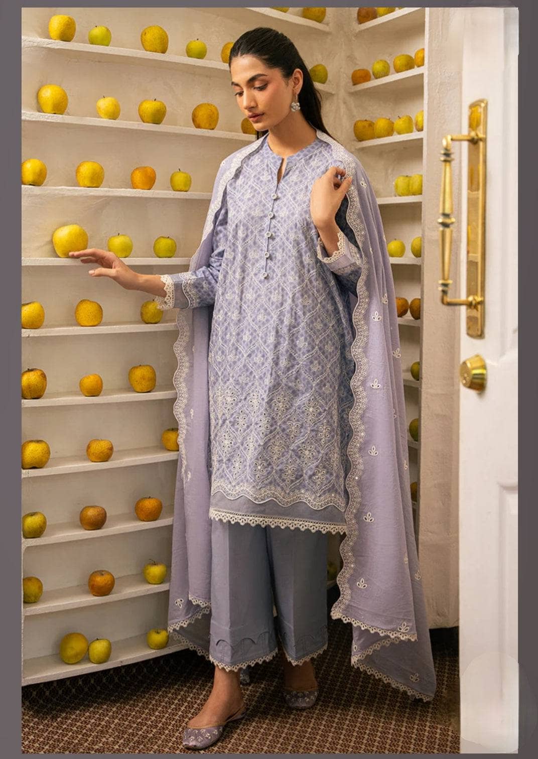 img_cross_stitch_mahiri_lawn_24_awwal_boutique