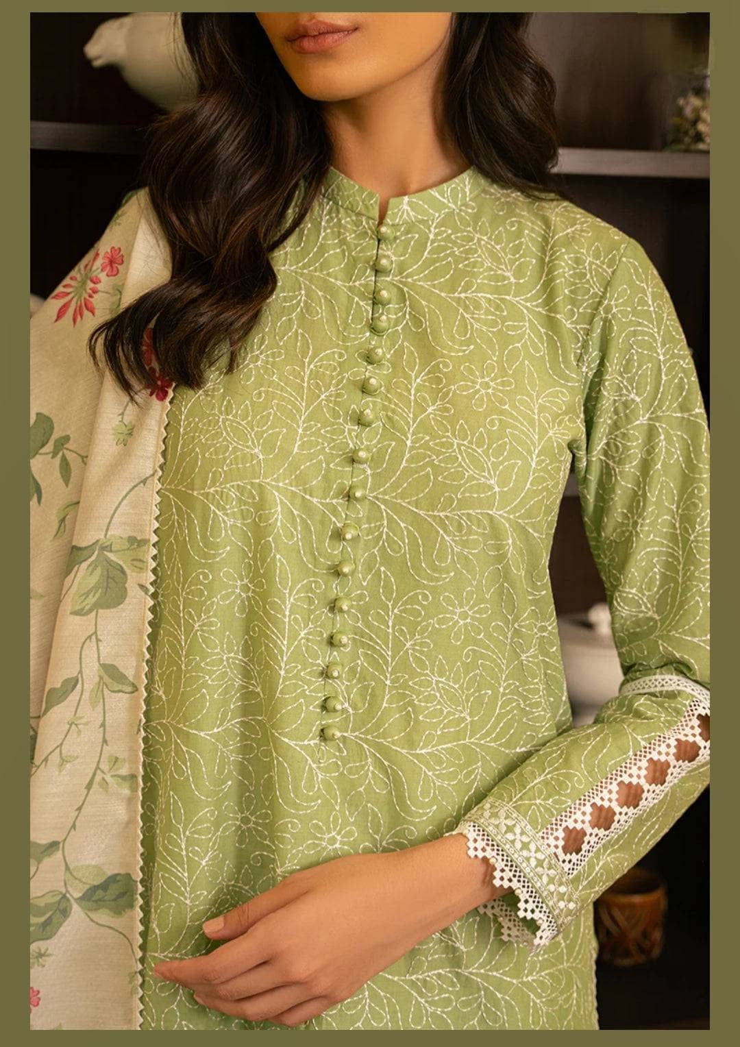 img_cross_stitch_mahiri_lawn_24_awwal_boutique