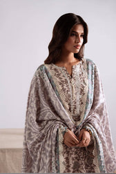 Cross Stitch Linen/Iznik Bloom/Complimentary Laces from Awwal Boutique