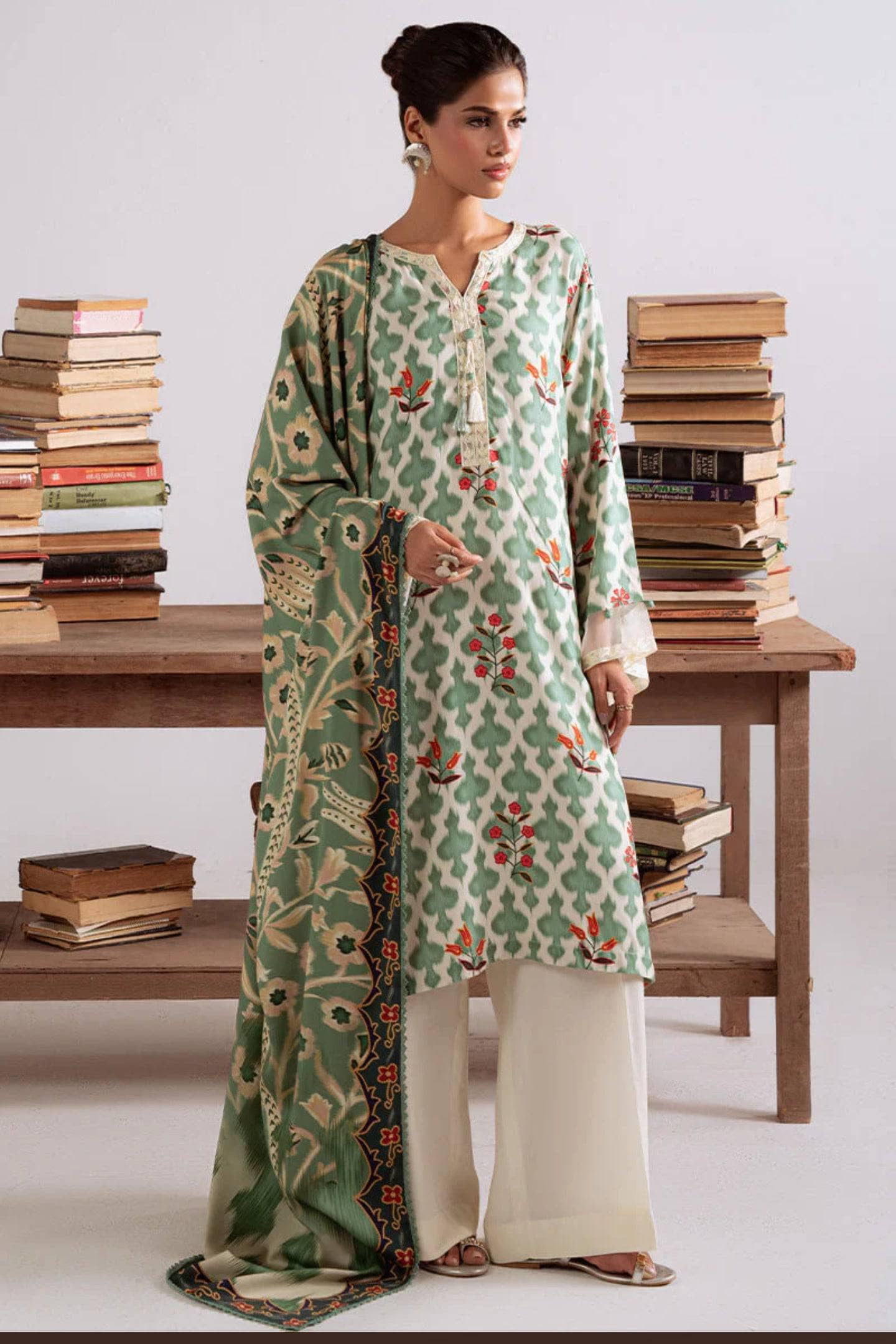 img_cross_stitch_marina_awwal_boutique