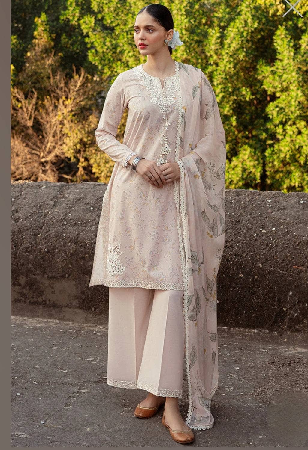 img_cross_stitch_lawn_awwal_boutique