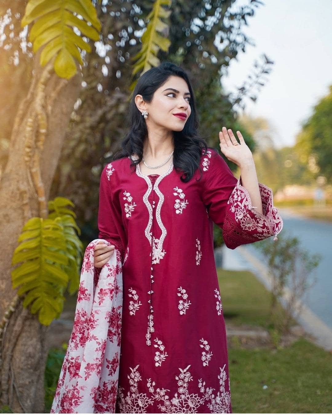 img_cross_stitch_lawn_awwal_boutique