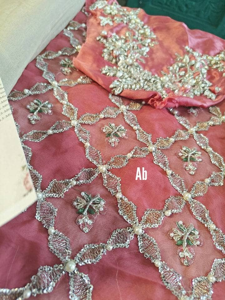 img_open_pic_elaf_celebration_awwal_boutique