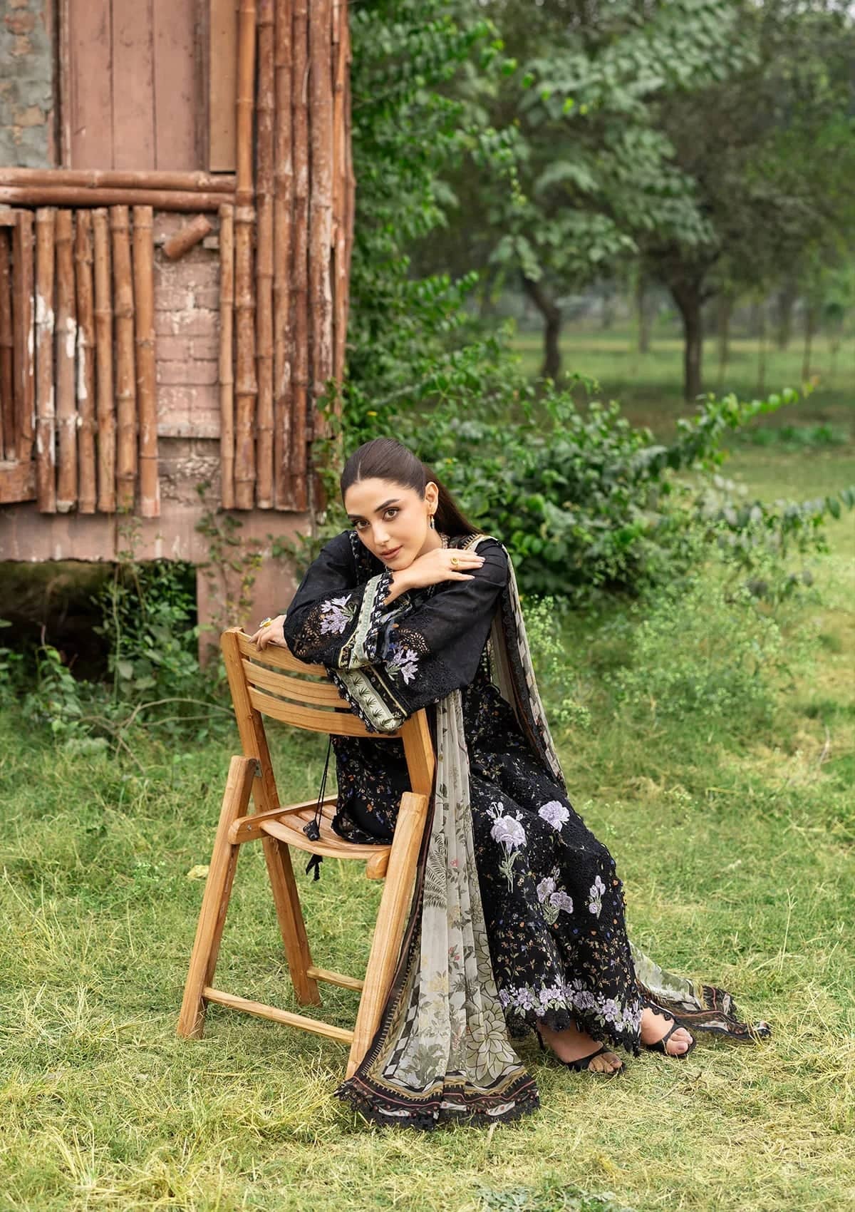 Elaf Chikankari 26/ERC-4A KOYAL/Chiffon Dupatta