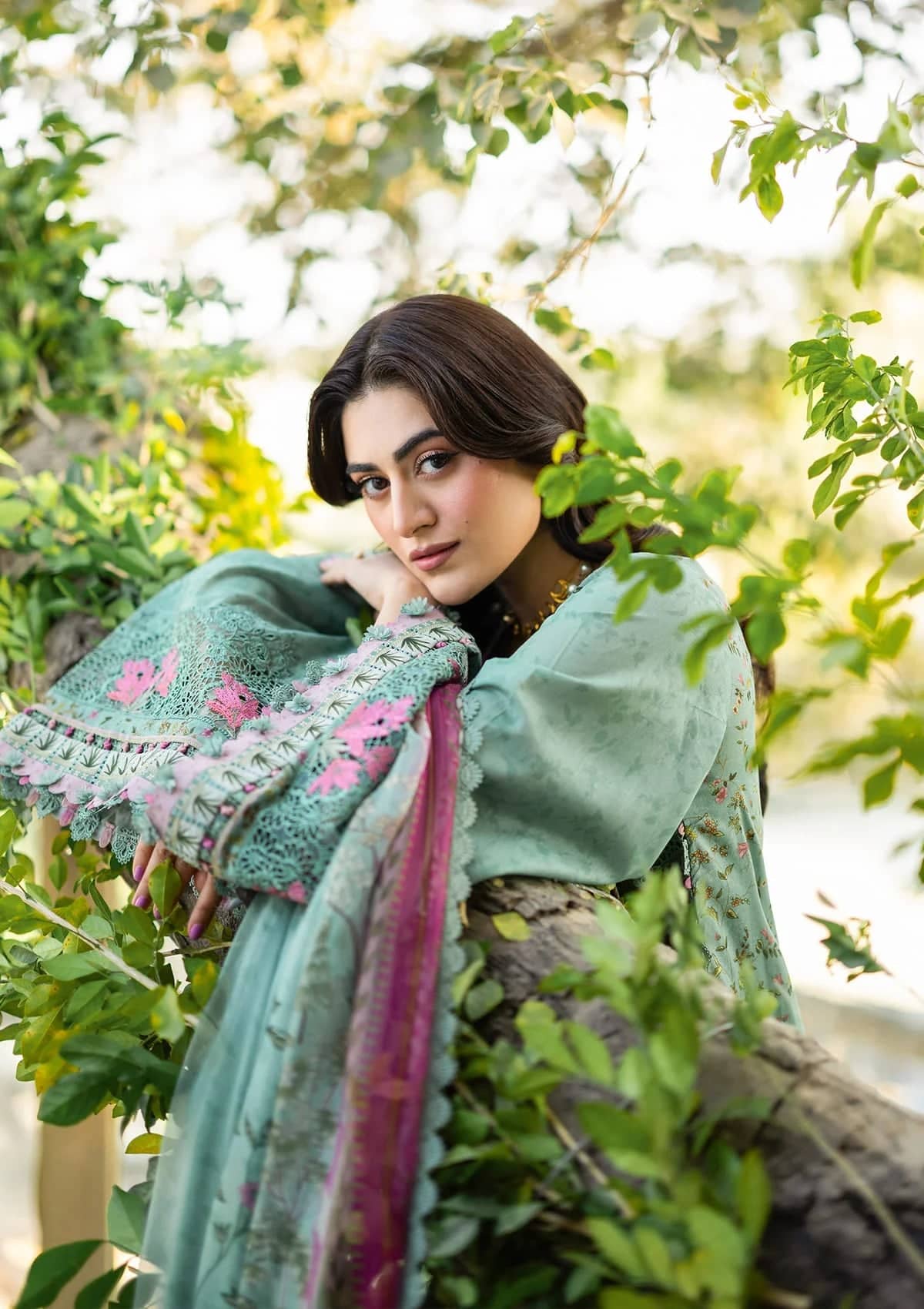 Elaf Chikankari 26/ERC-4B NAYAB/Chiffon Dupatta