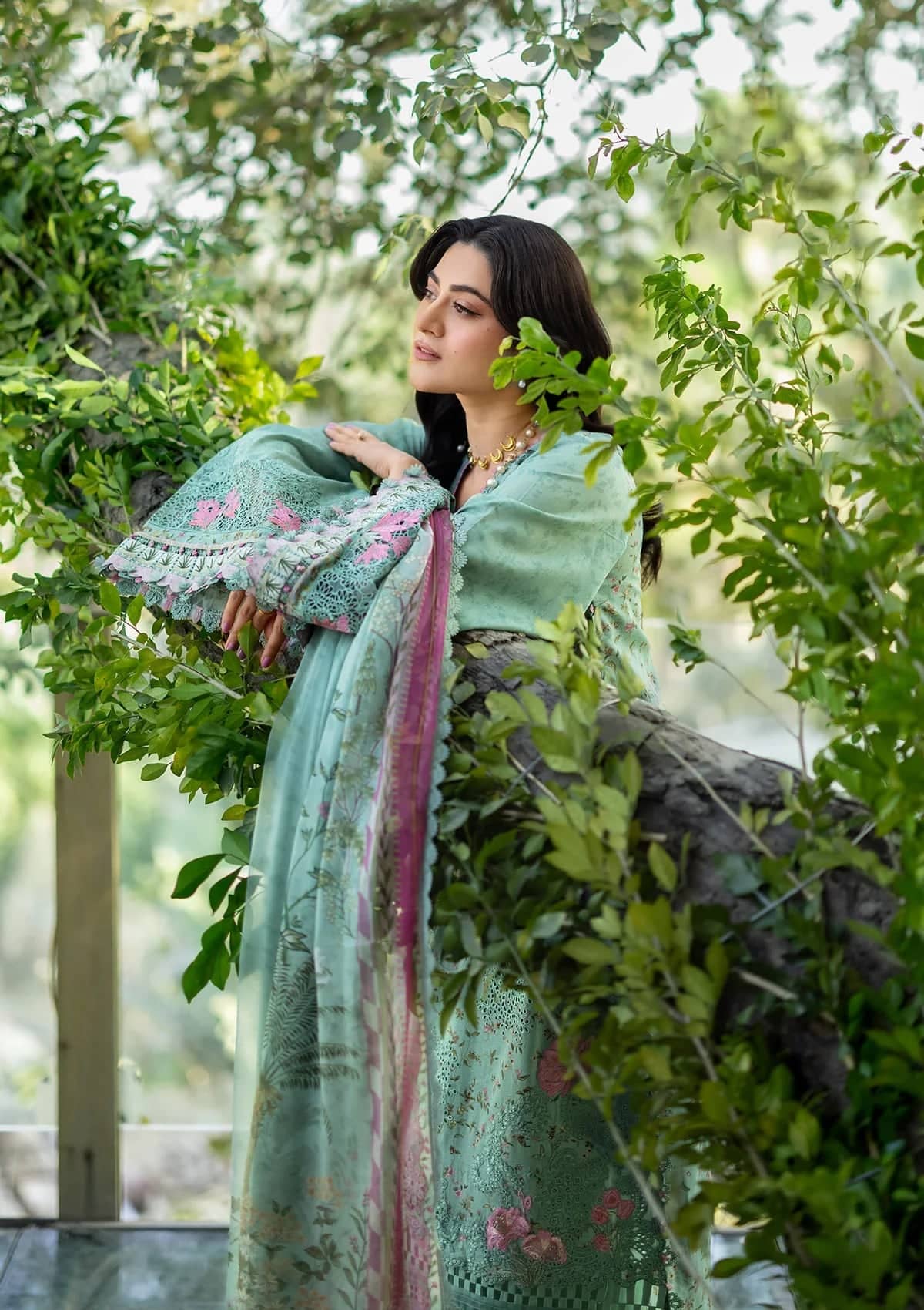 Elaf Chikankari 26/ERC-4B NAYAB/Chiffon Dupatta