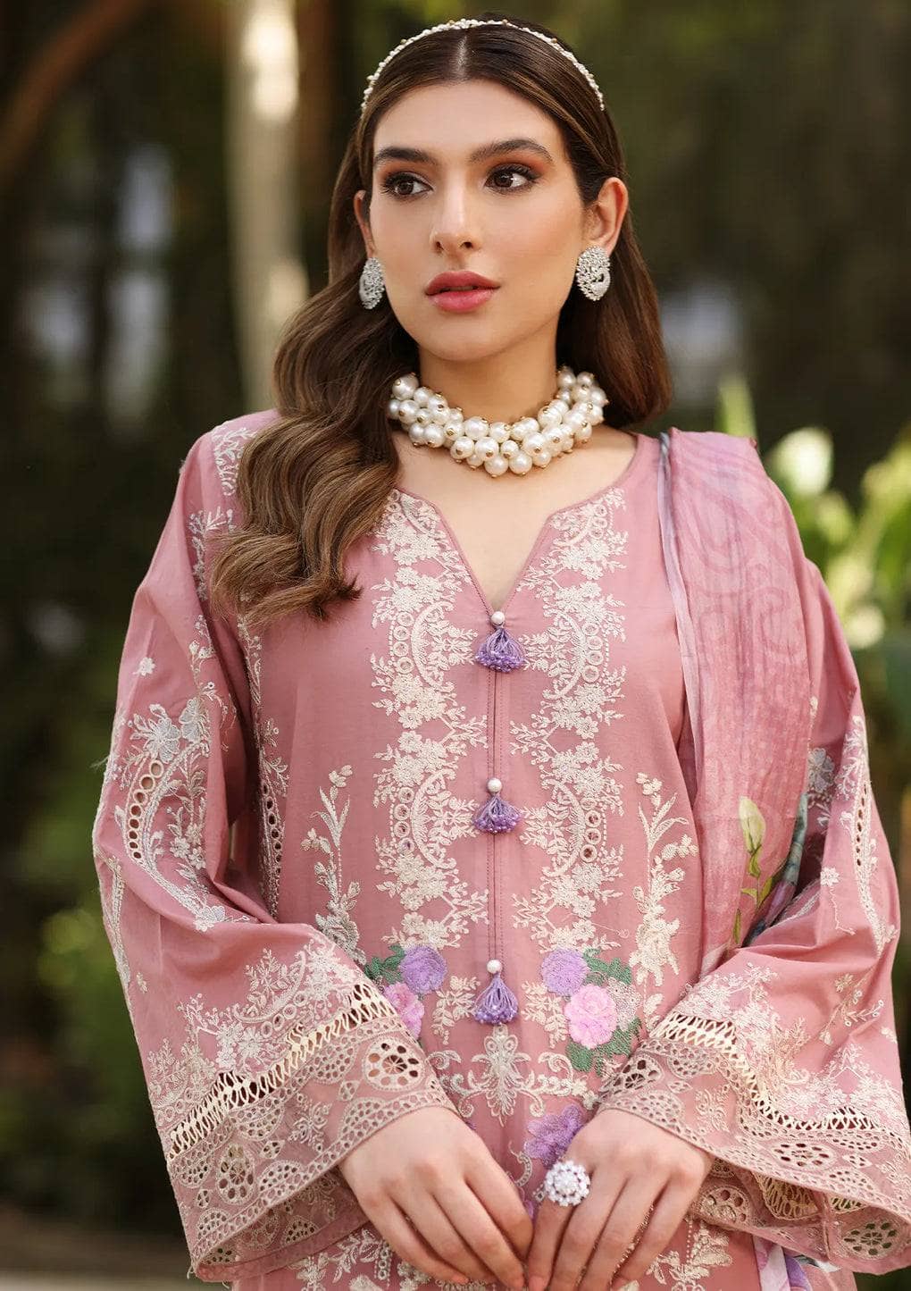img_elaf_festive_chikankari_23_awwal_boutique