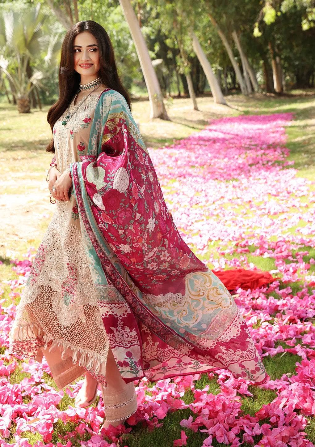 img_elaf_festive_chikankari_23_awwal_boutique