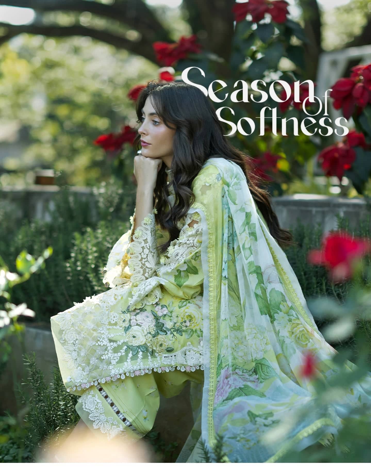 Elaf Signature Lawn/ESA-7A IVORY SEASON