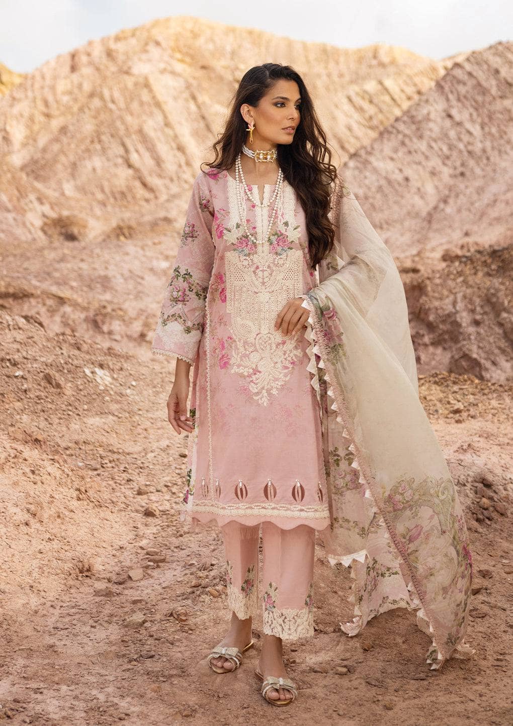 img_elaf_signature_lawn_23_awwal_boutique