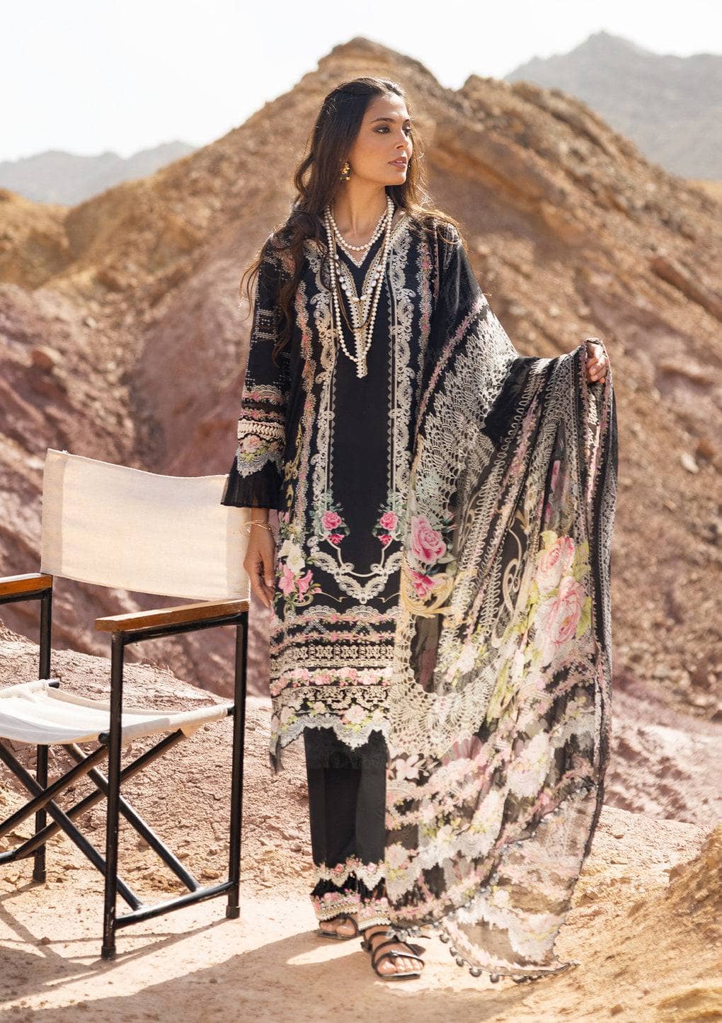 img_elaf_signature_lawn_23_awwal_boutique