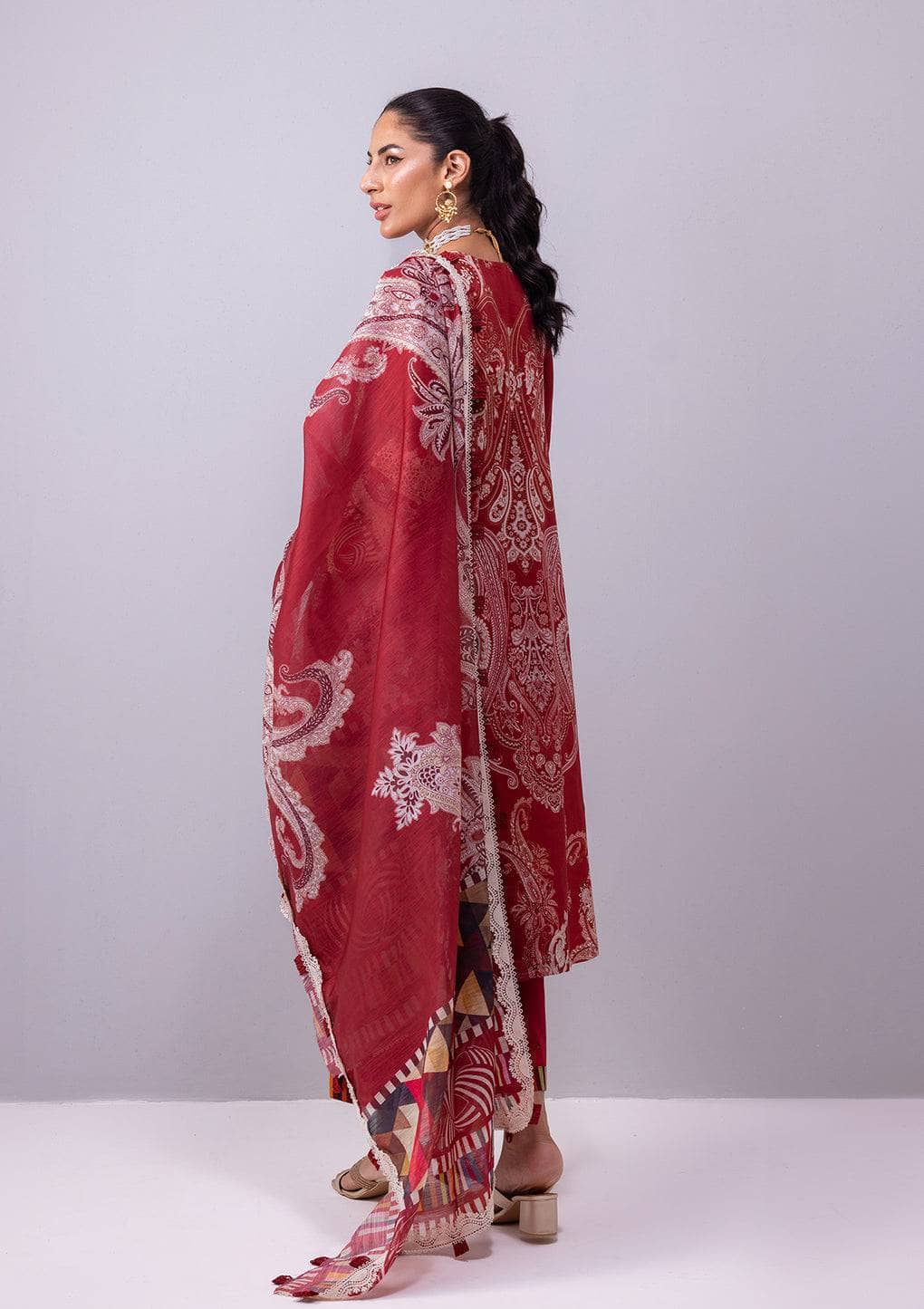 img_elaf_signature_lawn_23_awwal_boutique