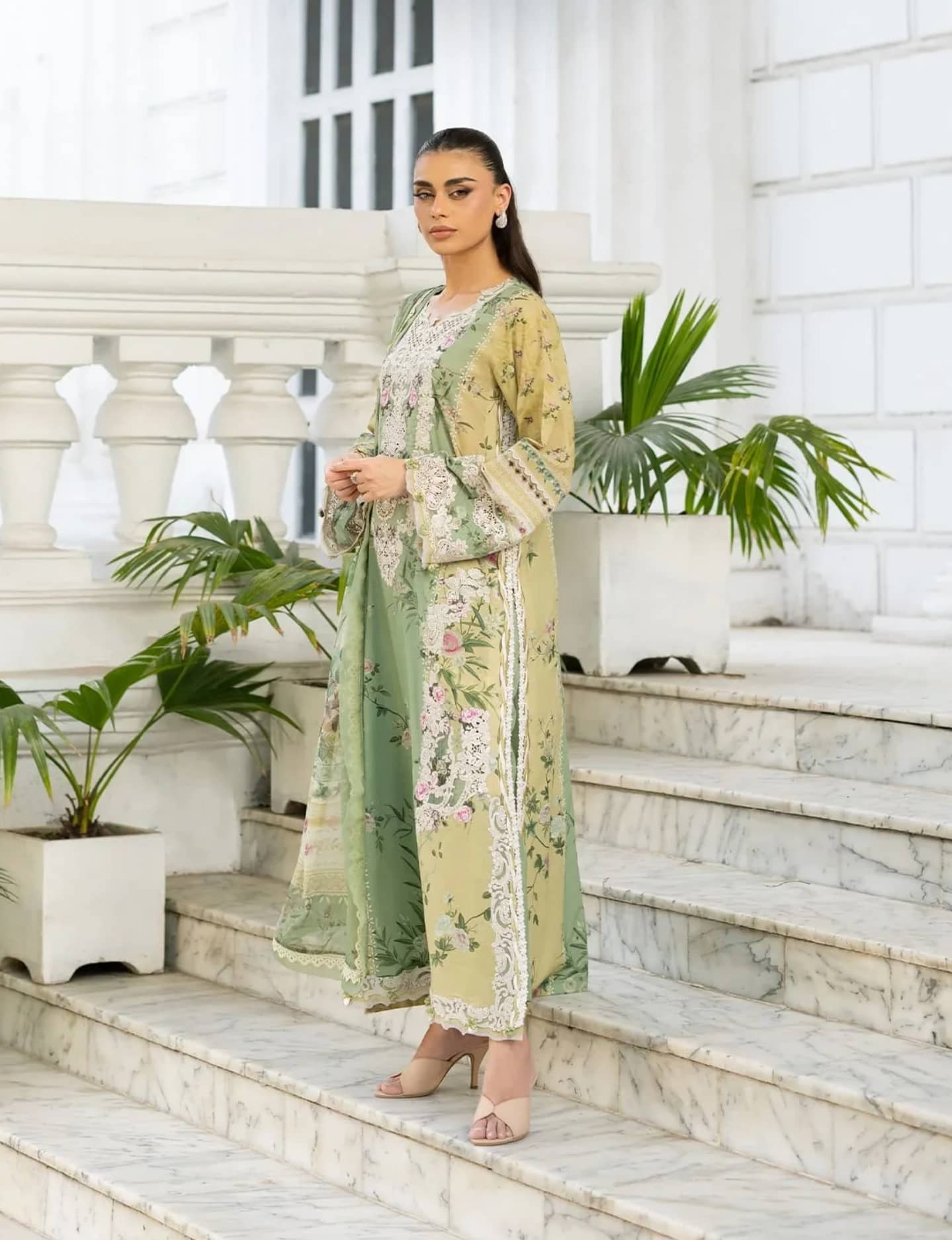 Hot🔥Seller/Elaf Signature Lawn/Vol 2/1A-Elara
