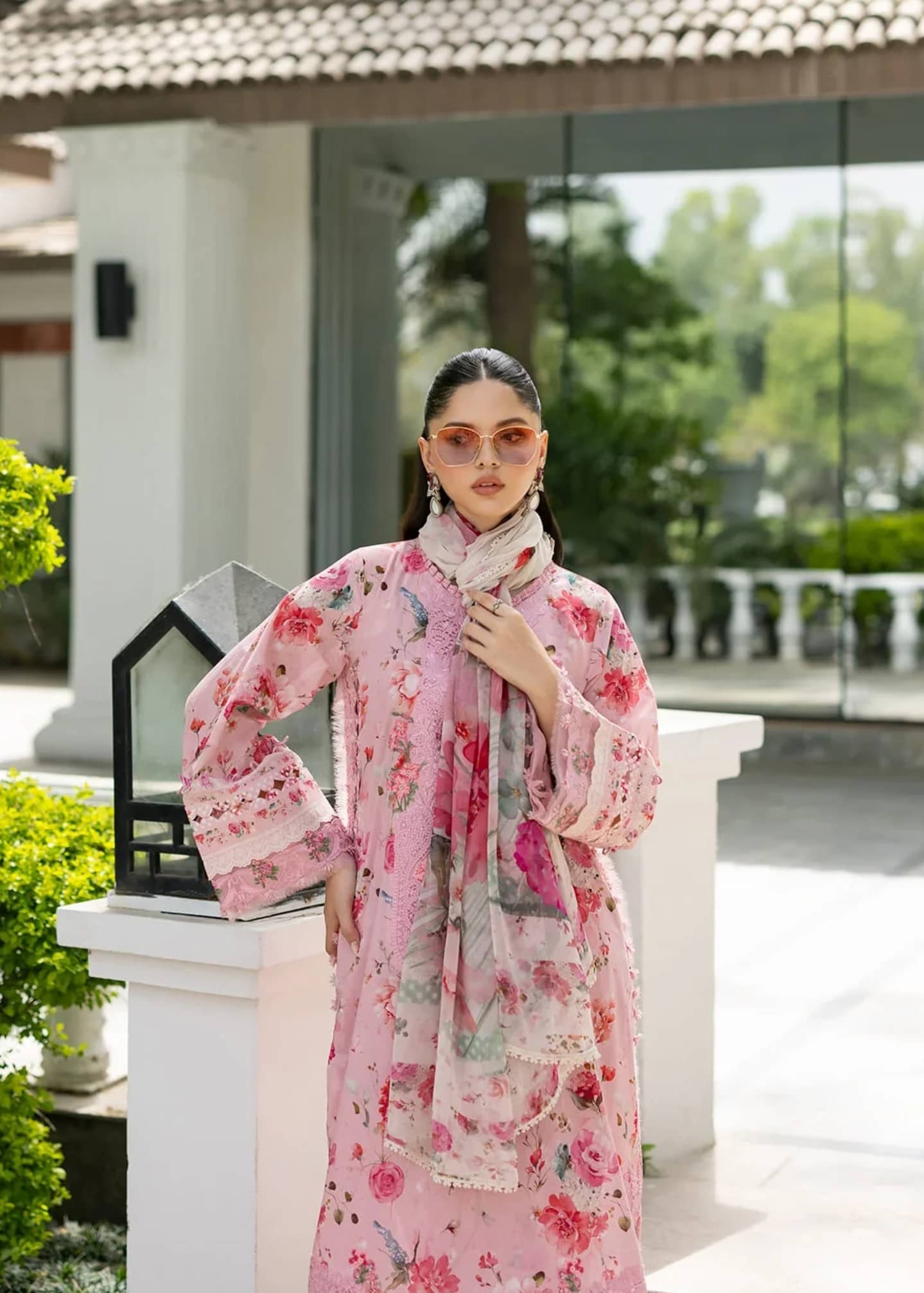 Hot 🔥 Seller/Elaf Signature Lawn/Vol 2/4B-Mira