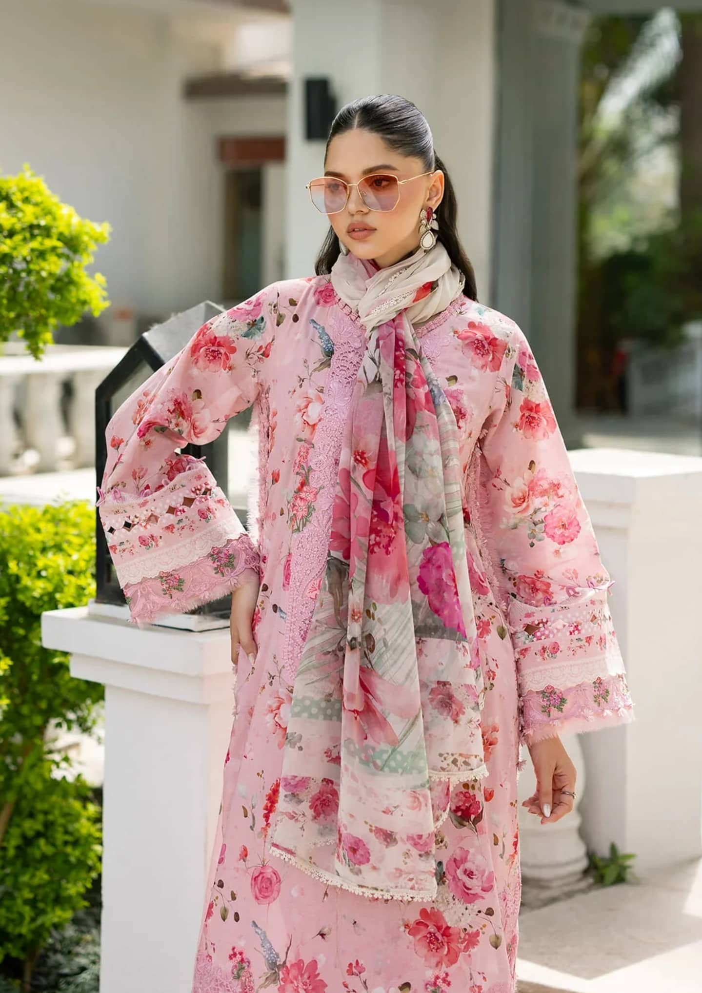 Hot 🔥 Seller/Elaf Signature Lawn/Vol 2/4B-Mira