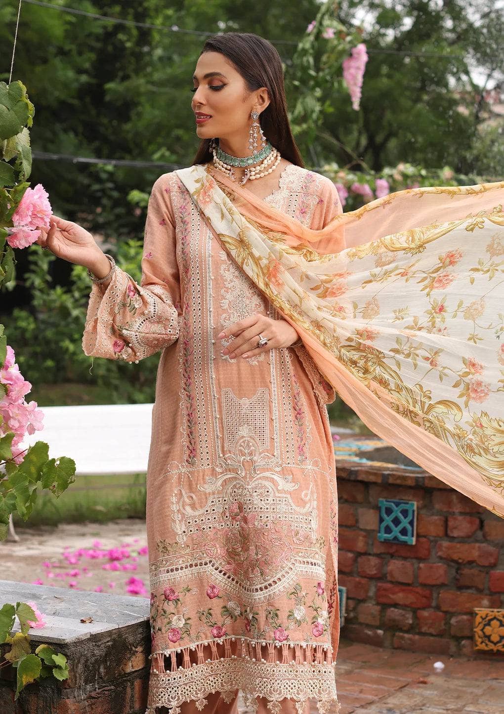 Luxe By Elaf Lawn/ELJ-02B HELENE